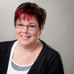 Portrait von Ute Glitz aus dem KreHaartiv-Team Hohenkirchen